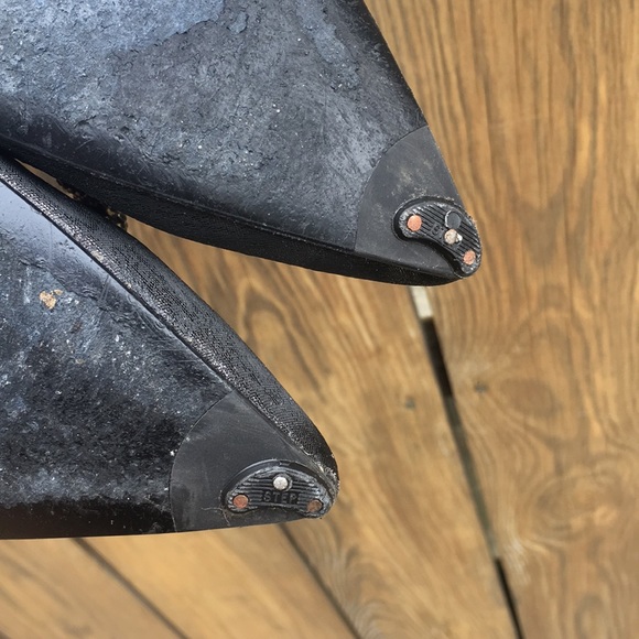 BLACK STUART WEITZMAN HEELS W/ EMBELLISHMENT - Picture 7 of 7